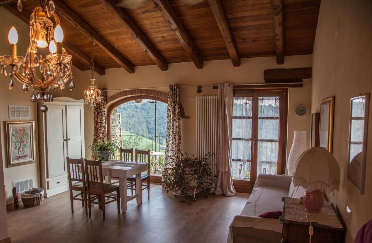 Magiche Langhe Bed & Breakfast Paroldo ภายนอก รูปภาพ
