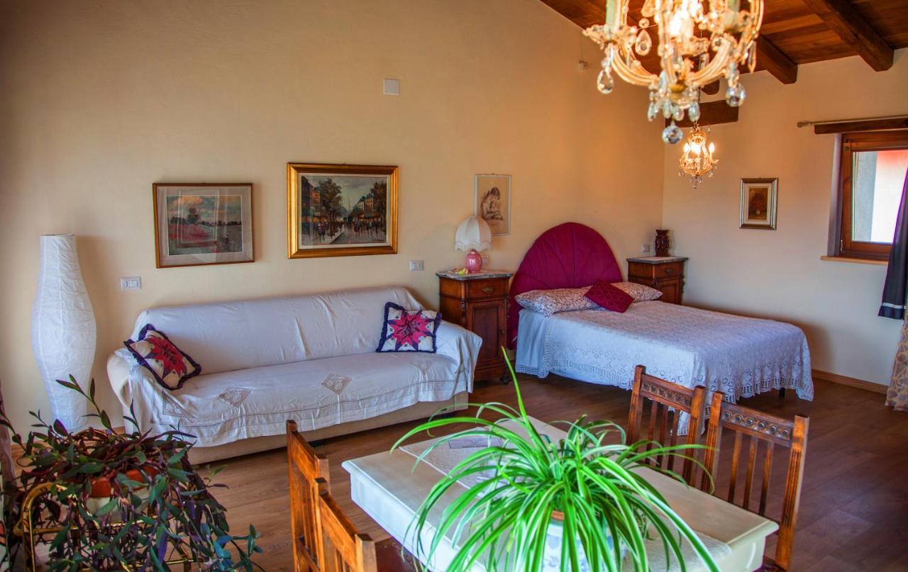 Magiche Langhe Bed & Breakfast Paroldo ภายนอก รูปภาพ
