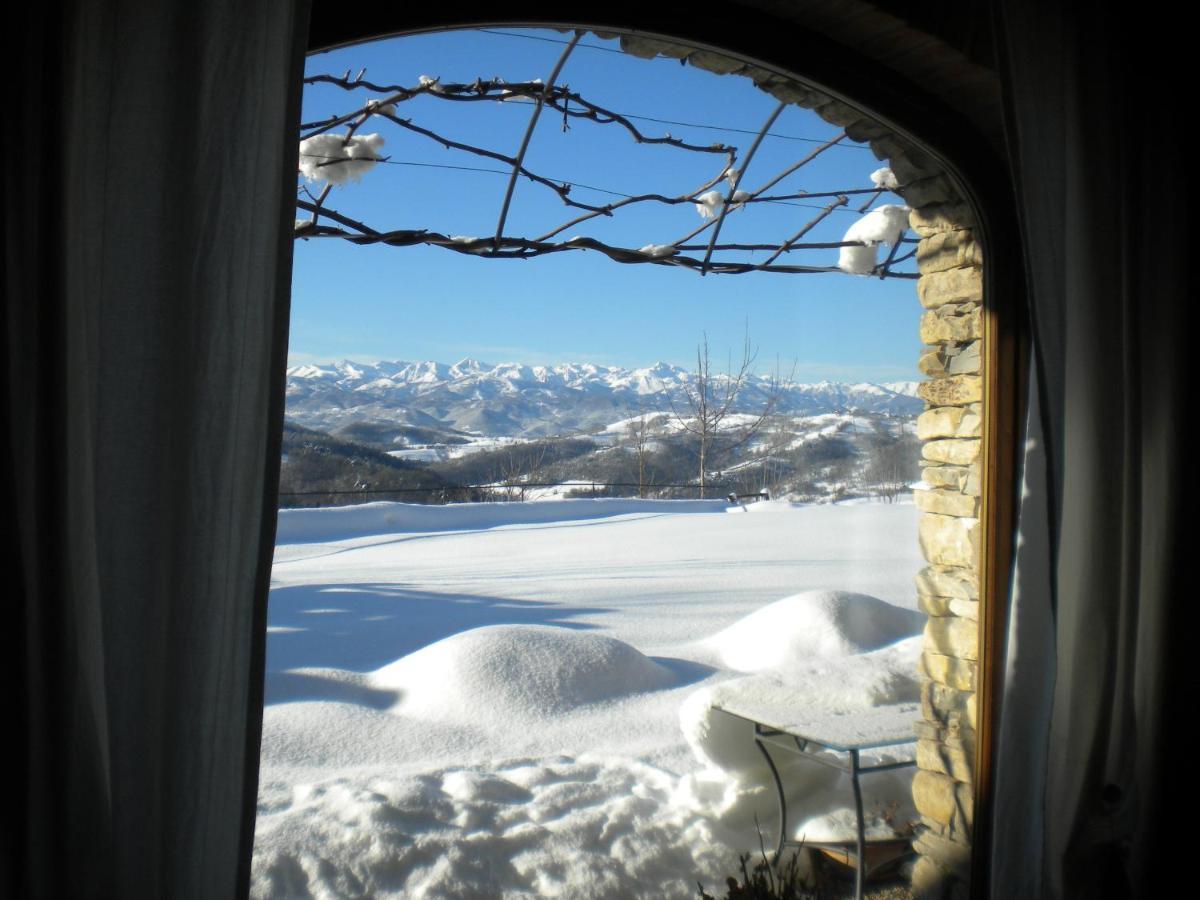 Magiche Langhe Bed & Breakfast Paroldo ภายนอก รูปภาพ