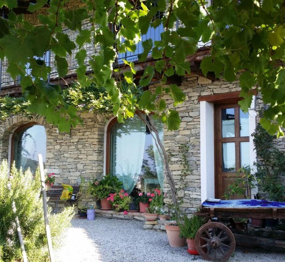 Magiche Langhe Bed & Breakfast Paroldo ภายนอก รูปภาพ