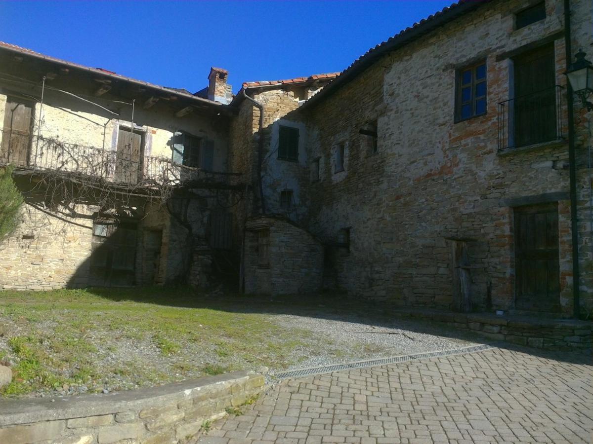 Magiche Langhe Bed & Breakfast Paroldo ภายนอก รูปภาพ