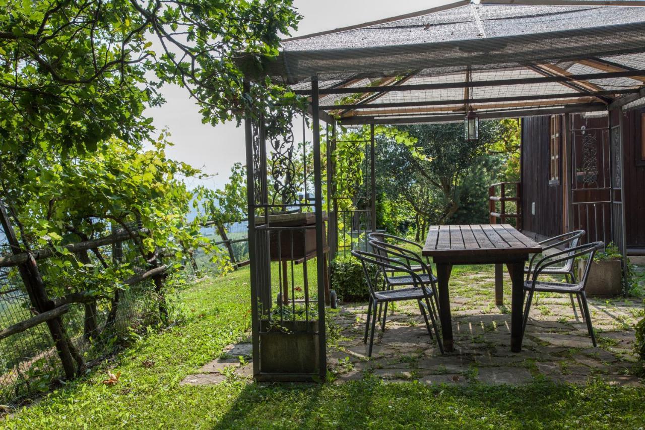 Magiche Langhe Bed & Breakfast Paroldo ภายนอก รูปภาพ